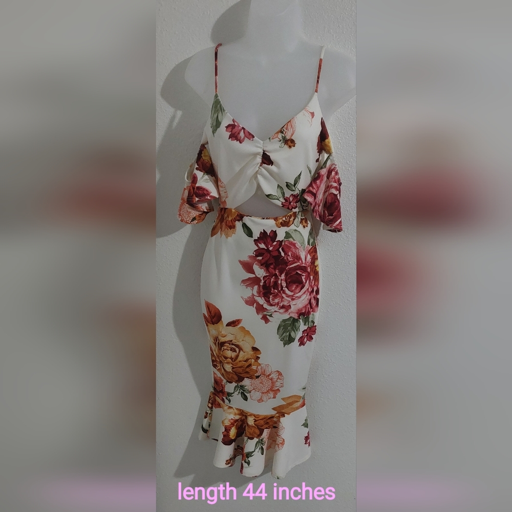 Dreamy thoughts floral midi dress